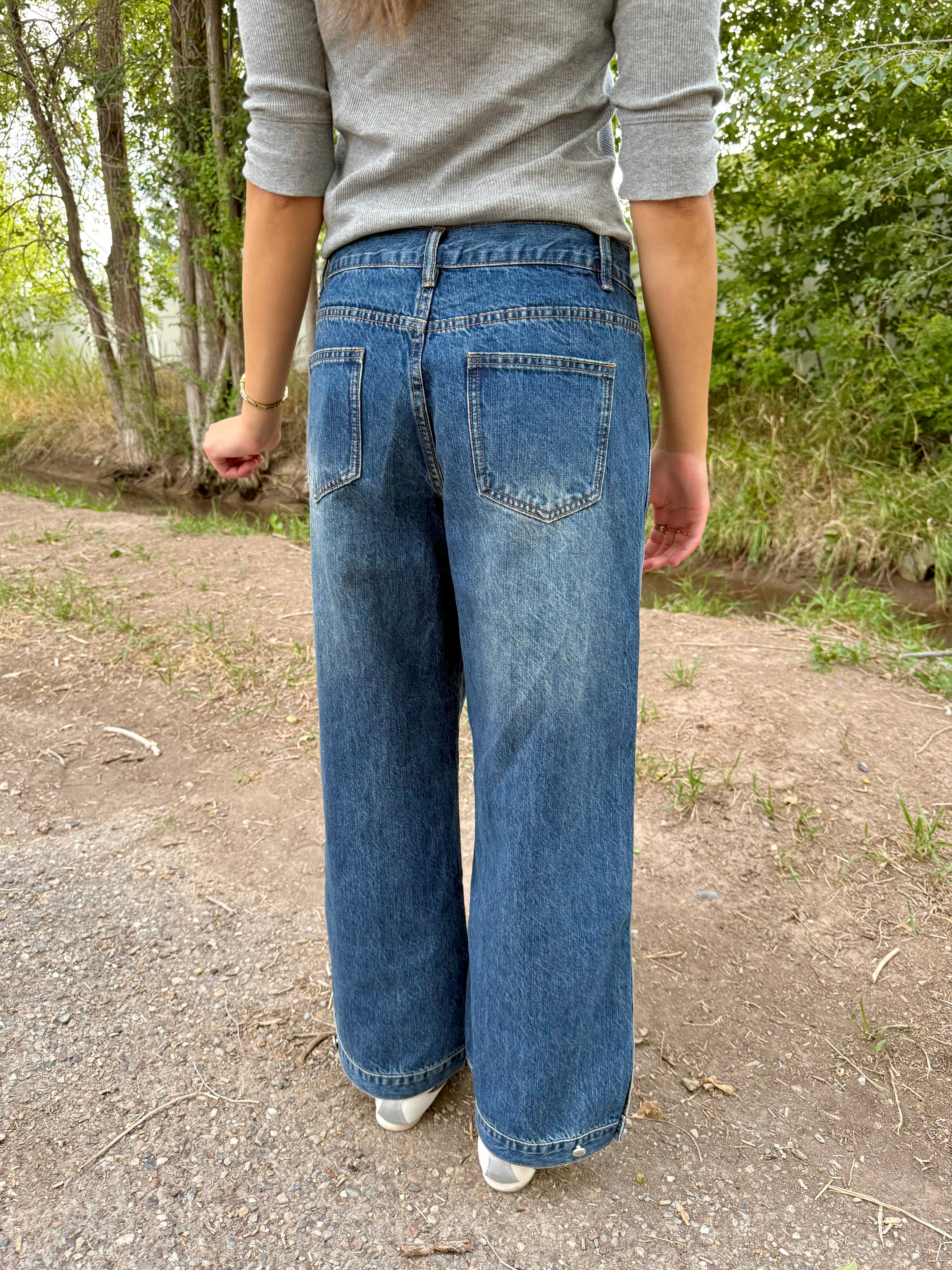 Mylo Medium Wash Baggy Jeans