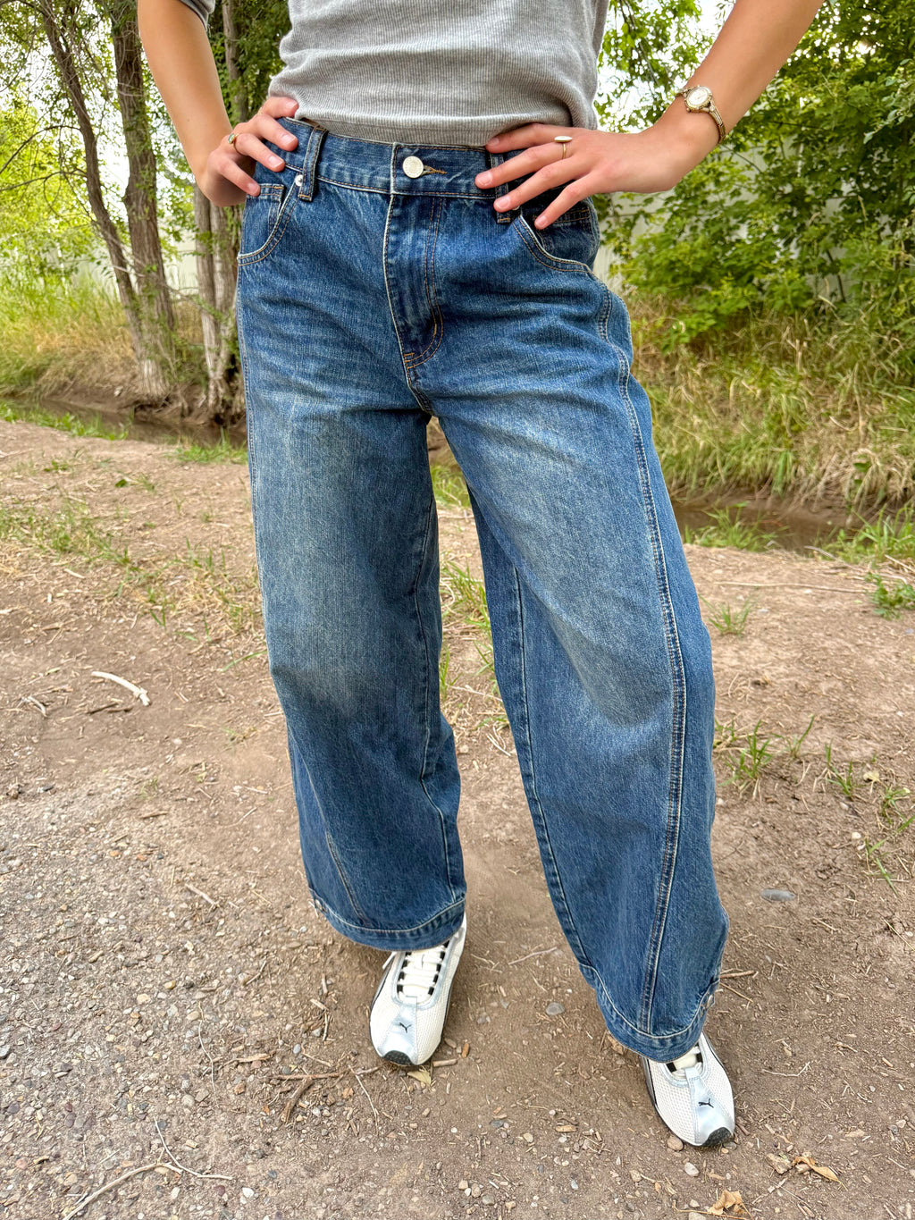 Mylo Medium Wash Baggy Jeans