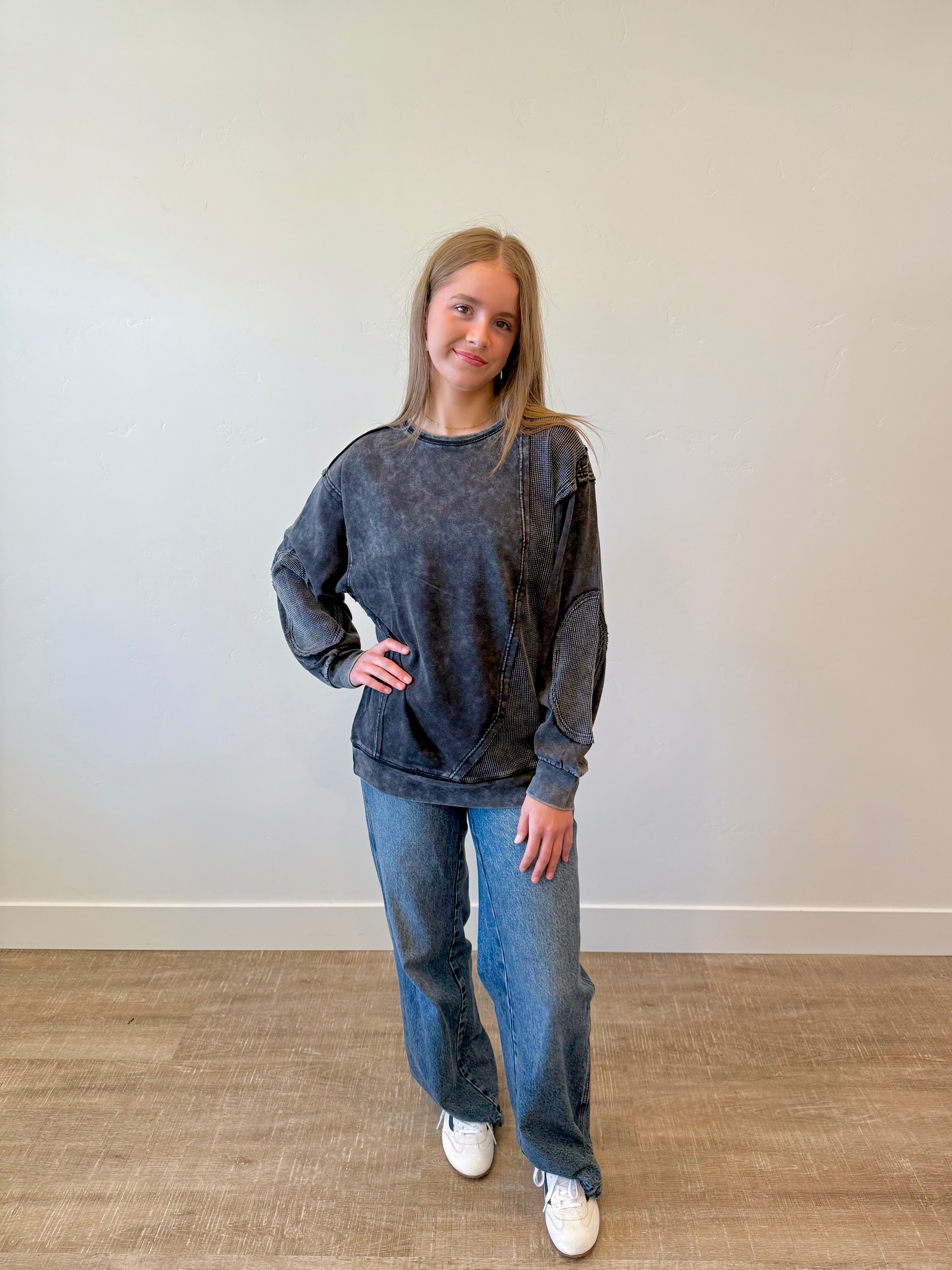 Daydreamer Mineral Washed Pullover