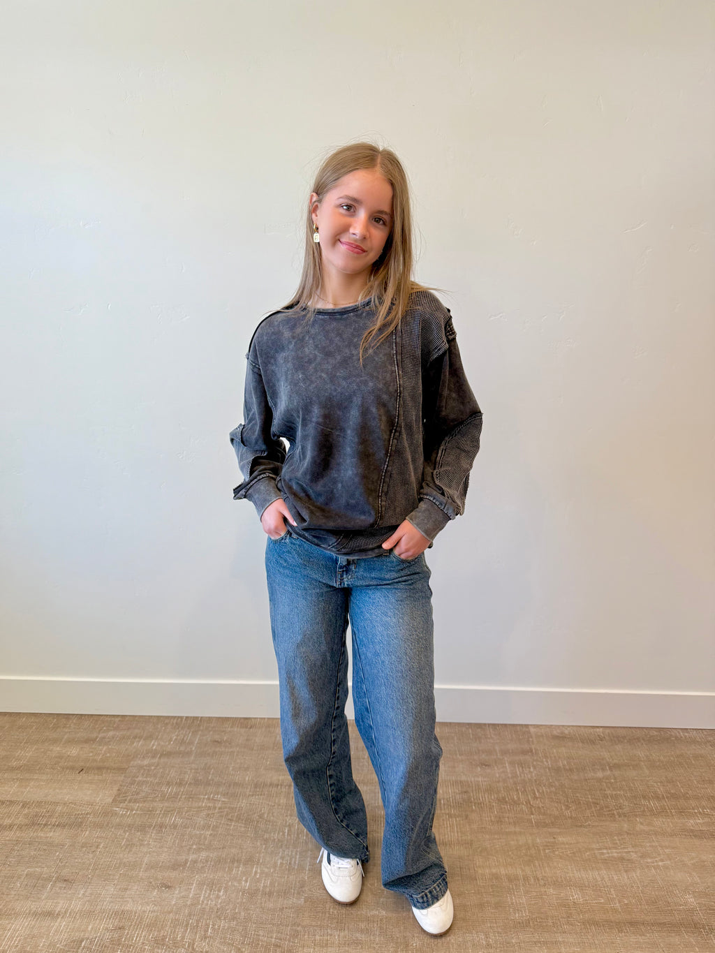 Daydreamer Mineral Washed Pullover