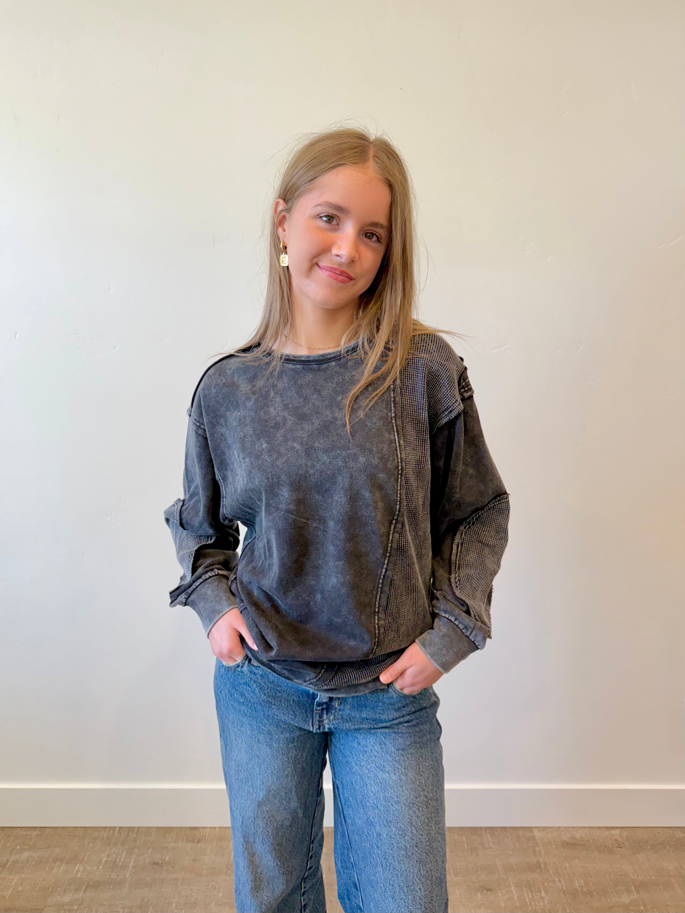 Daydreamer Mineral Washed Pullover