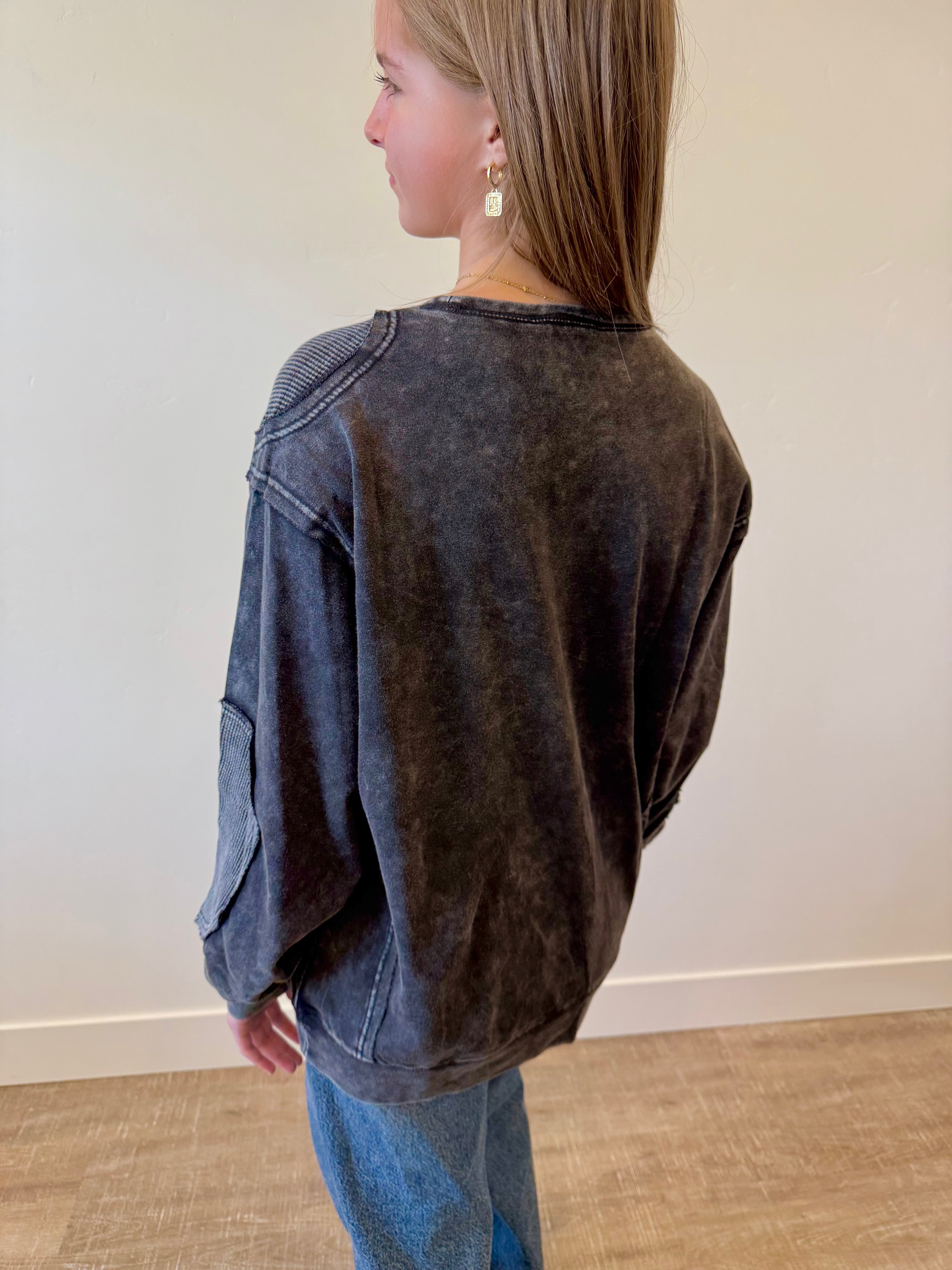 Daydreamer Mineral Washed Pullover