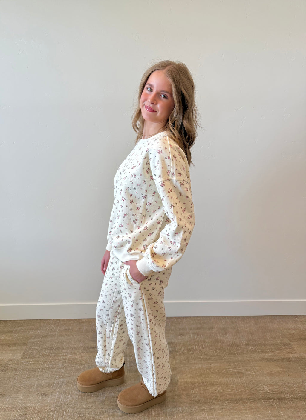 Cambrie Floral Set