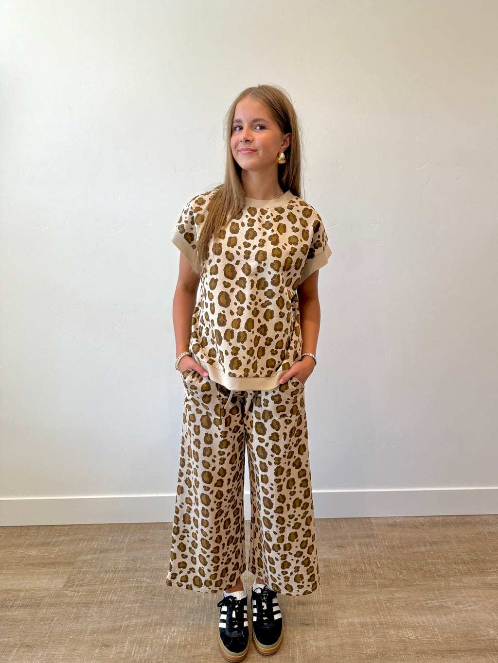 Journee Leopard Set