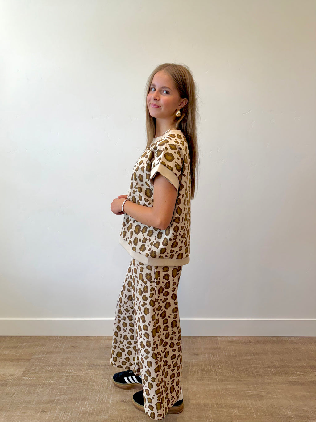 Journee Leopard Set